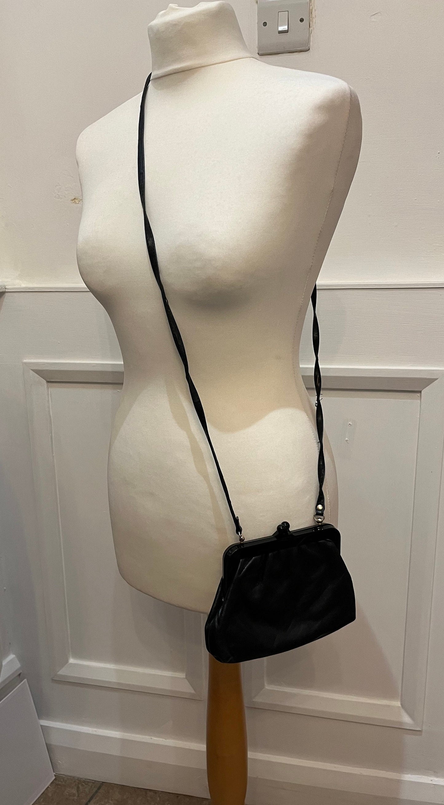 Vintage Accessories - Black Shoulder Bag 1980s - Frock 33