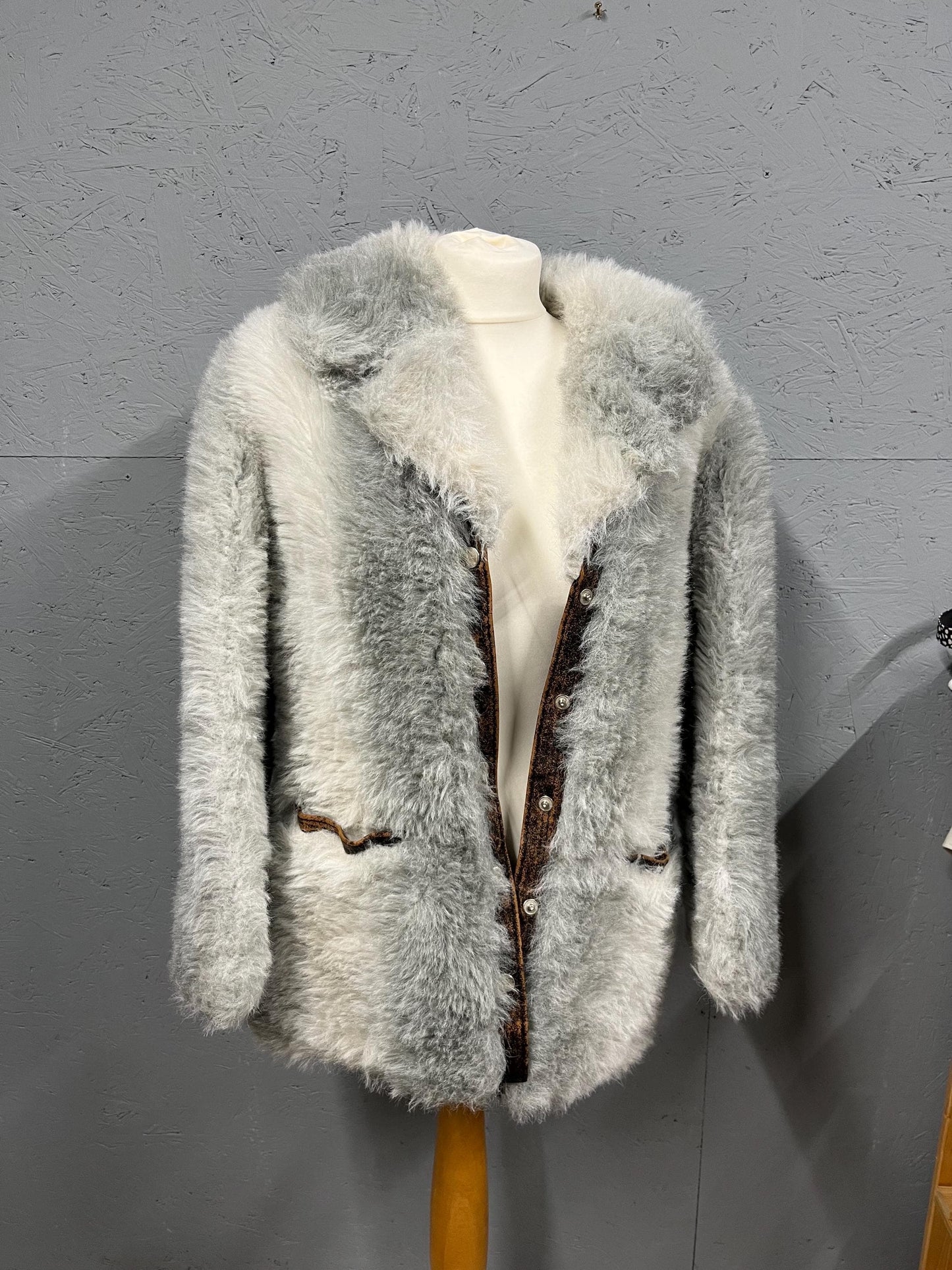 Vintage Clothing- Vintage Grey Fur Coat - size 10 - Frock 33